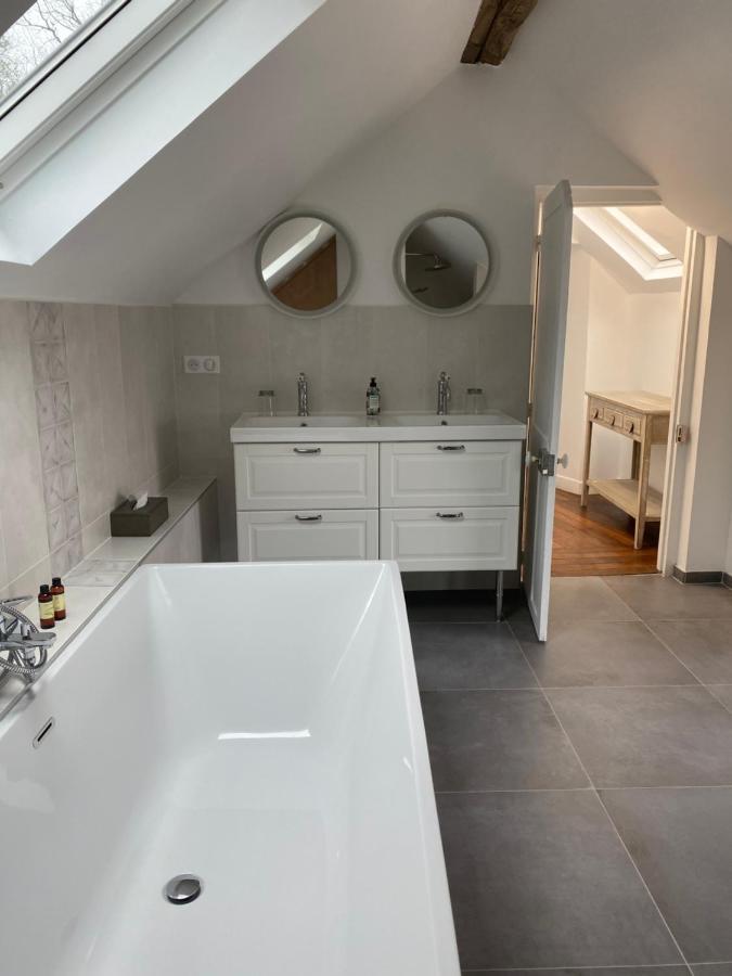 Bed and Breakfast Le Moulin Bleu Saint Cyr-sous-Dourdan Exterior foto