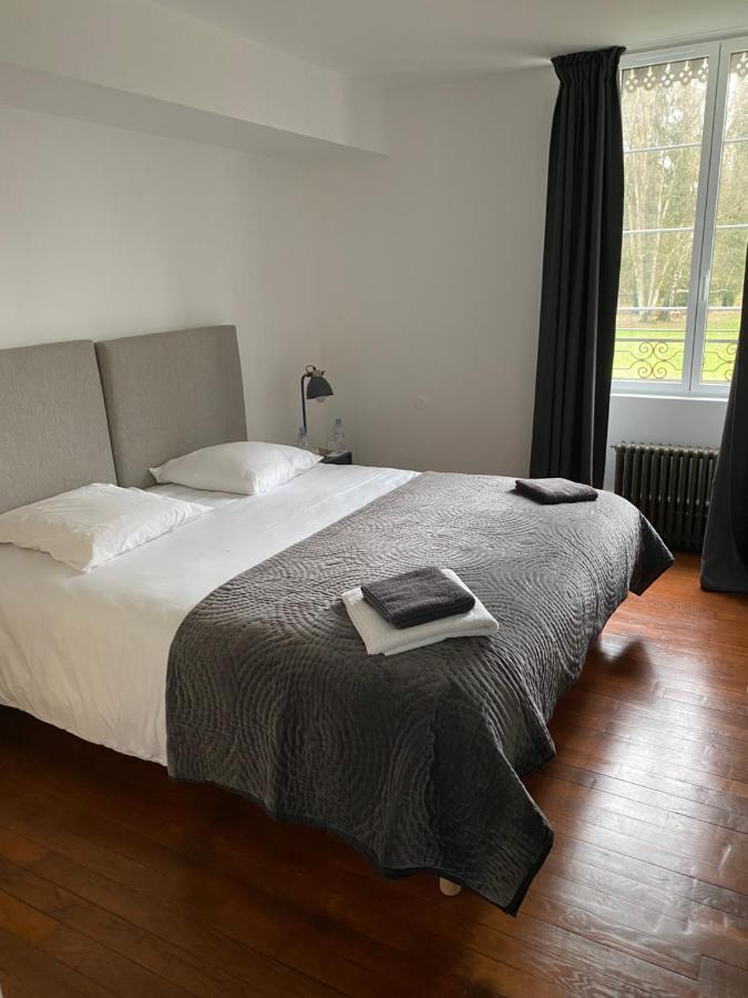 Bed and Breakfast Le Moulin Bleu Saint Cyr-sous-Dourdan Exterior foto