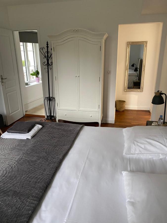 Bed and Breakfast Le Moulin Bleu Saint Cyr-sous-Dourdan Exterior foto