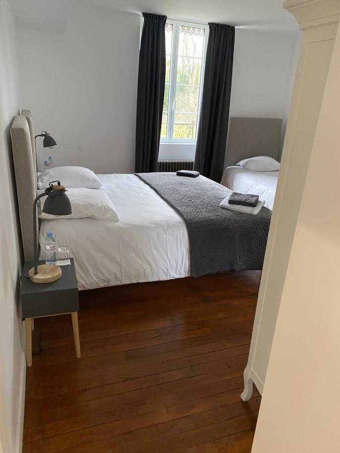 Bed and Breakfast Le Moulin Bleu Saint Cyr-sous-Dourdan Exterior foto