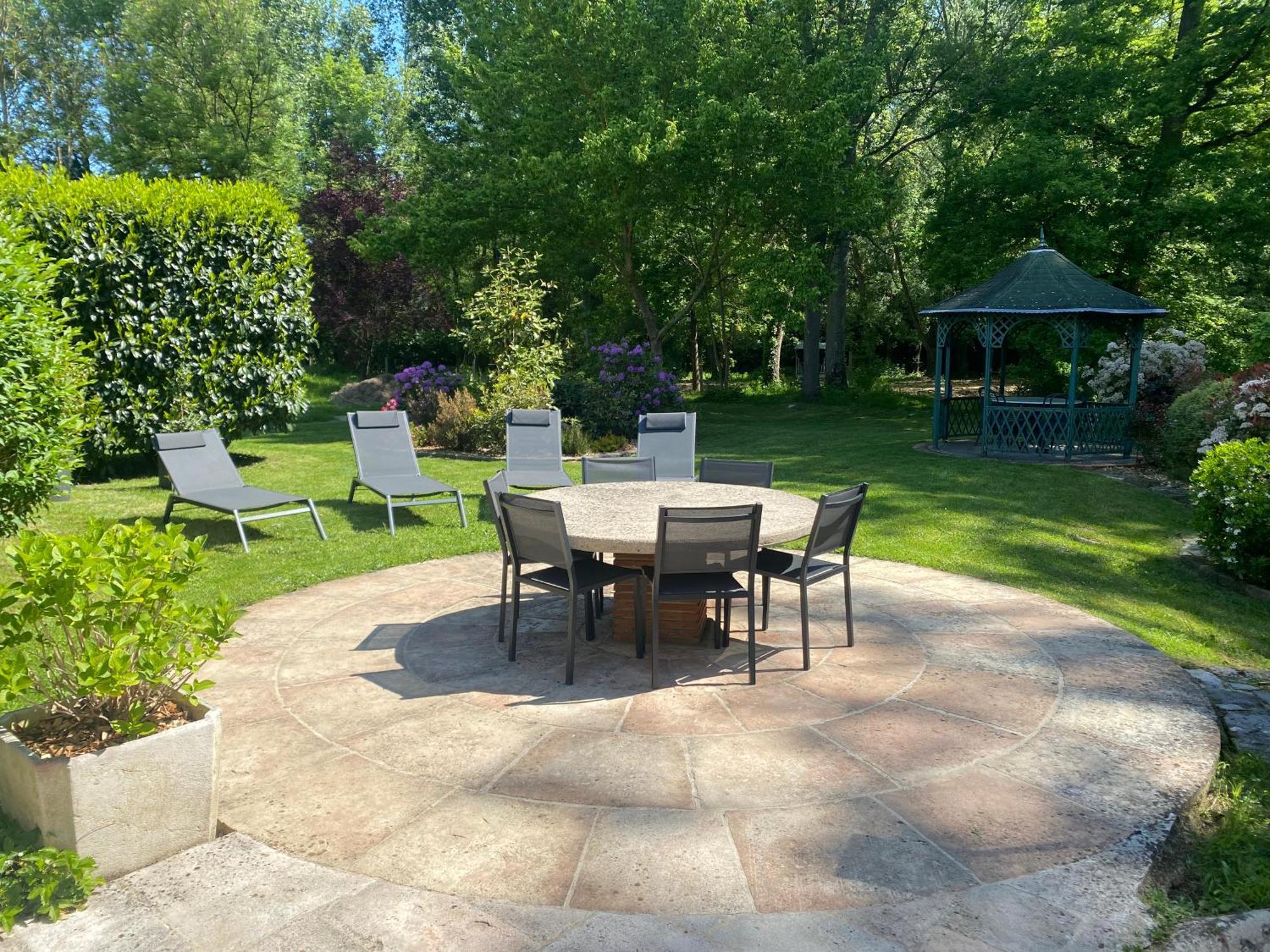 Bed and Breakfast Le Moulin Bleu Saint Cyr-sous-Dourdan Exterior foto